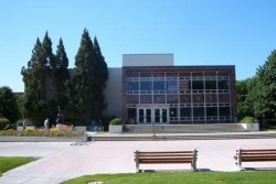 Student_Center_Building.bmp