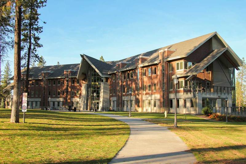 Oliver Hall