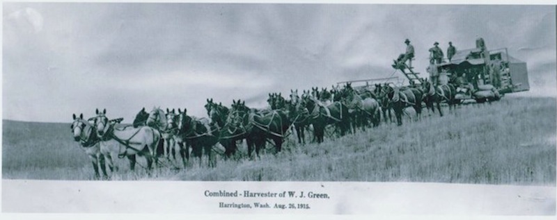 Combined- Harvester of W. J. Green, 1915