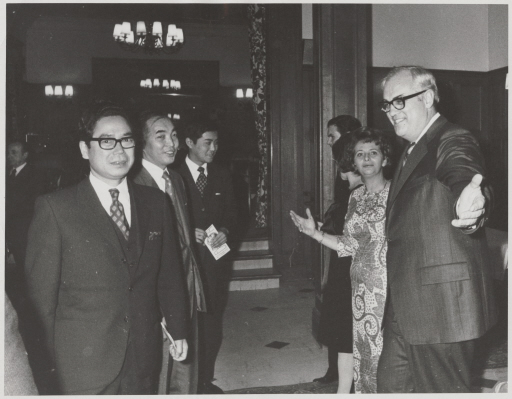 Unidentified Dignitaries with King Cole