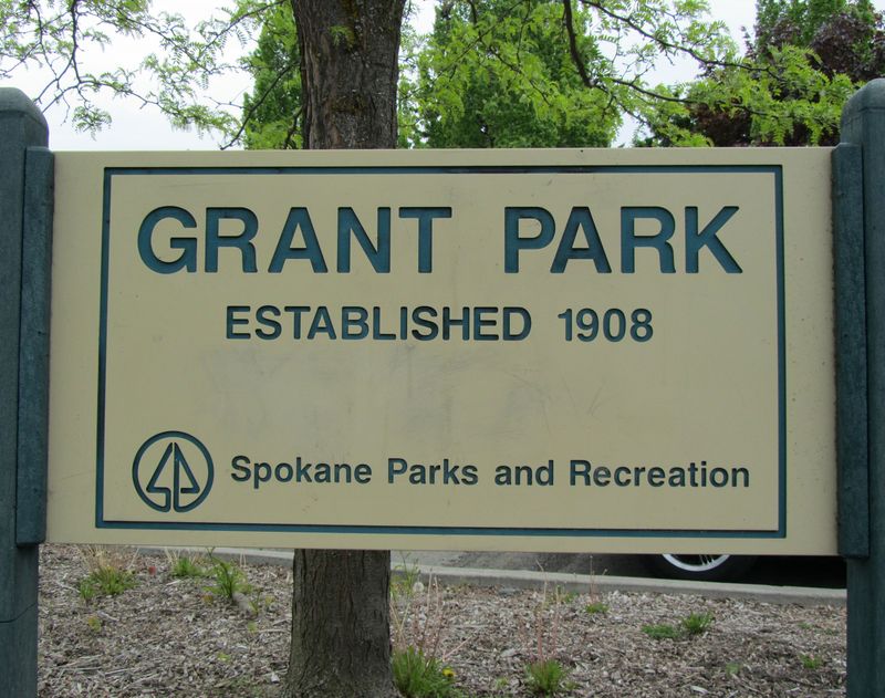 Grant Park Sign