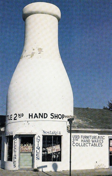 Milk Bottle as Second Hand Shop